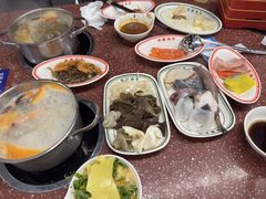 -四囍码头海鲜烧烤自助火锅(外滩南京东路悦荟广场店)