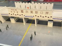 -霍尔果斯国门景区