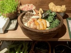 -三出山火锅(南京万象天地店)