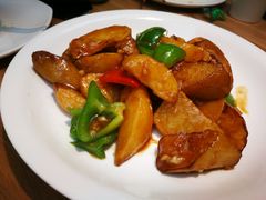 地三鲜-上关雪東北菜(中房金谊店)