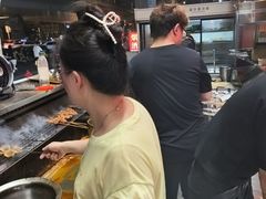 -老街烧烤大排档·地道湖北菜·龙虾馆(汉口火车站店)