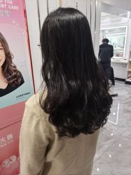 -镁连社·美联社