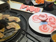 -七甲山烤肉(长白山奇石山珍根艺一条街店)