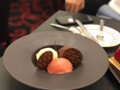 -Salon de The de Joel Robuchon(外滩18号店)