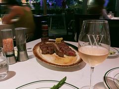 -Wolfgang’s Steakhouse 沃夫冈牛排馆(上海白玉兰广场店)