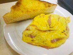 火腿炒蛋-香港新发烧腊茶餐厅(万象店)