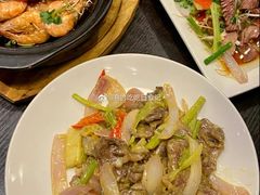 黄芥末酱炒牛肉-乾坤饭店