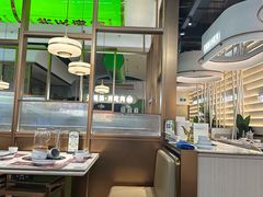 -洪氏嗨捞·广东猪肚鸡·椰子鸡火锅(西咸万象城店)