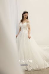 -Lady  Jane高端婚纱礼服馆