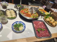 -王奋斗贵州酸汤牛肉火锅