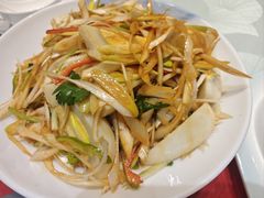 鹅蛋老虎菜-吴记酱骨炖菜馆(西大直街店)