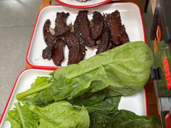 -毛辣果·贵州红酸汤牛肉火锅(西单店)