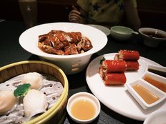 -蝴蝶里·粤菜·点心(滨江龙湖店)