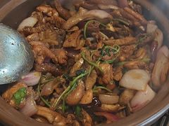 -胡须佬鸡煲四季火锅店(石厦西村直营店)