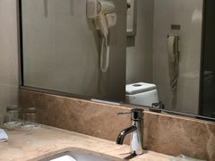 -南京双门楼宾馆(盐仓桥地铁站阅江楼店)