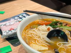 -蒙自源米线大王(东站店)