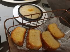 餐前芝麻奶油面包-西堤厚牛排(国瑞店)