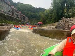 -虎啸峡漂流
