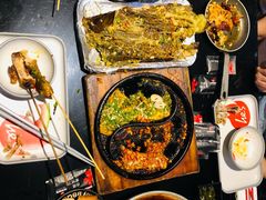 -何师烧烤Pro ·江湖川菜·小龙虾·精酿(太古里旗舰店)