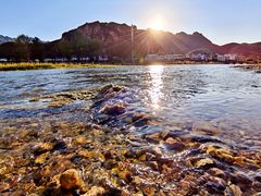 -百里峡七彩艺术小镇