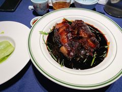 招牌焦糖黑叉烧-维园悦谱·海派家常菜(乌鲁木齐南路店)
