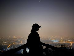 -鬼笑石后山停车场