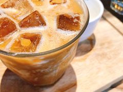 -Common Table · Brunch & Coffee