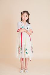 -小熊维尼高端儿童摄影(罗湖区总店)