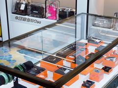 -万物奢潮中古奢侈品(青岛店)
