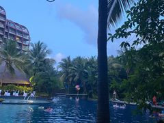 -三亚湾海居铂尔曼度假酒店