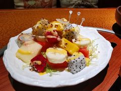 藜麦鲜果色拉-赤坂亭 M9和牛烧肉(水街店)