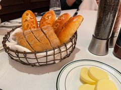 -Wolfgang’s Steakhouse 沃夫冈牛排馆(上海白玉兰广场店)