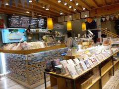 -猫的天空之城概念书店(丽江古城饮玉巷店)