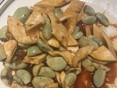 -八府香鸭·啫啫煲(华山路店)