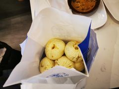-李与白包子铺(桐梓林店)