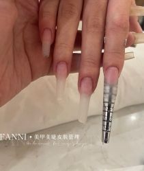 -Fanni美甲美睫皮肤管理