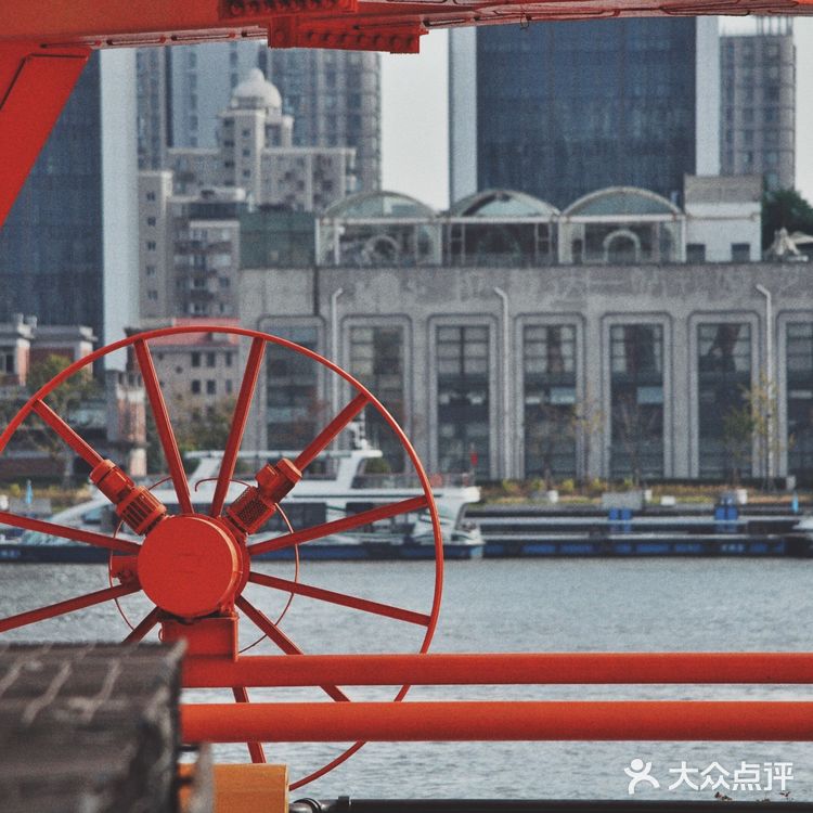 地理位置：杨树浦路平凉路 杨浦滨江