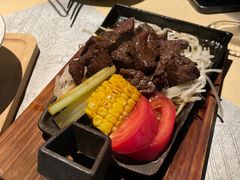 -穹六人间 people 6(岳阳路店)