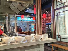 -亿诣蝎府炸酱面羊蝎子火锅(酷车小镇店)