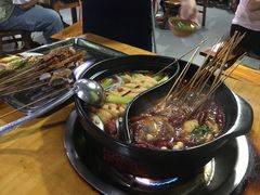 -灌县老妈砂锅串串香(万科红生活广场店)