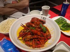 -龙巢盱眙龙虾·牛蛙·烧烤宵夜(八卦岭店)