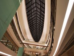 -上海滴水湖皇冠假日酒店