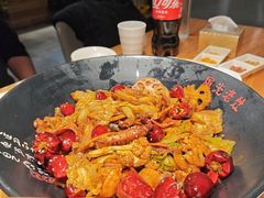 -风光老灶麻辣香锅(大成路翠微百货店)