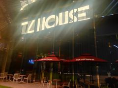 -TZ House音乐现场(来福士中心店)