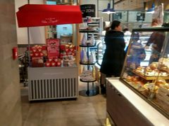 -巴黎贝甜(大宁国际商业广场店)