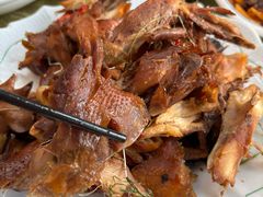 -丹水桥地锅鱼·翘嘴鲌·地方特色全鱼宴(丹江口大坝店)