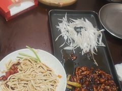 -古都历食南京菜·烤鸭·鸭血粉丝·汤包(南京博物院店)