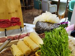 自发豆苗-和兴记潮汕牛肉火锅(太原街万达店)