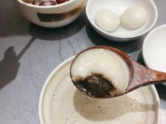 芝麻汤圆-小团圆糖水铺(襄阳南路店)