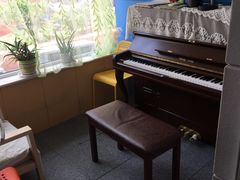 -The ONE 智能钢琴教室音乐恋琴吧·青岛市海玖玖艺术培训学校